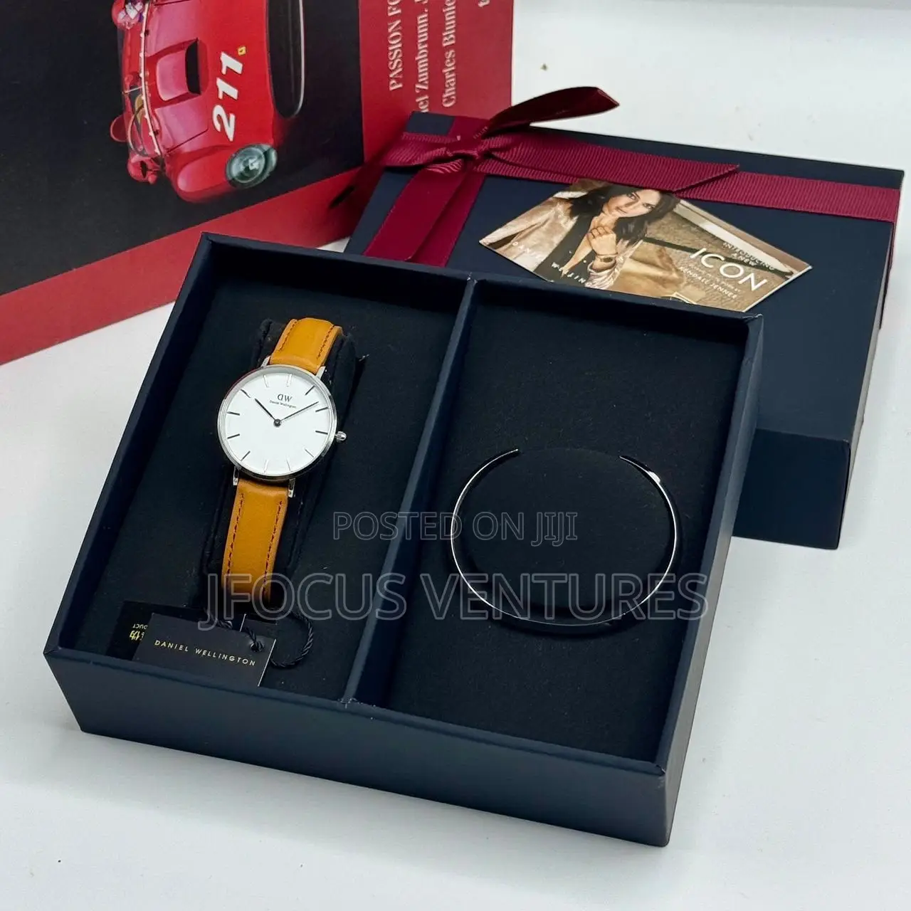 DW Watch With Bracelet