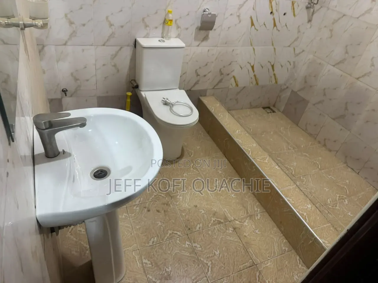 1bdrm Apartment in Quachie Estate, North Legon for rent
