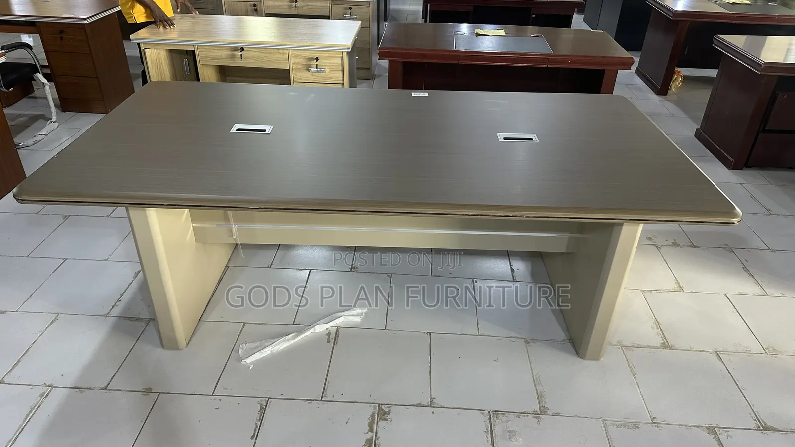 Conference Table (6-8) 220x240 Fm