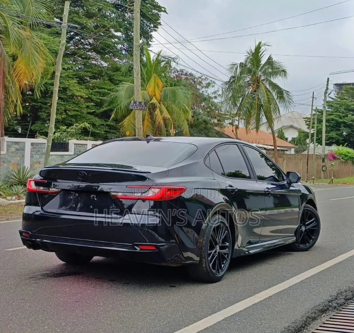 Toyota Camry 2025 Black