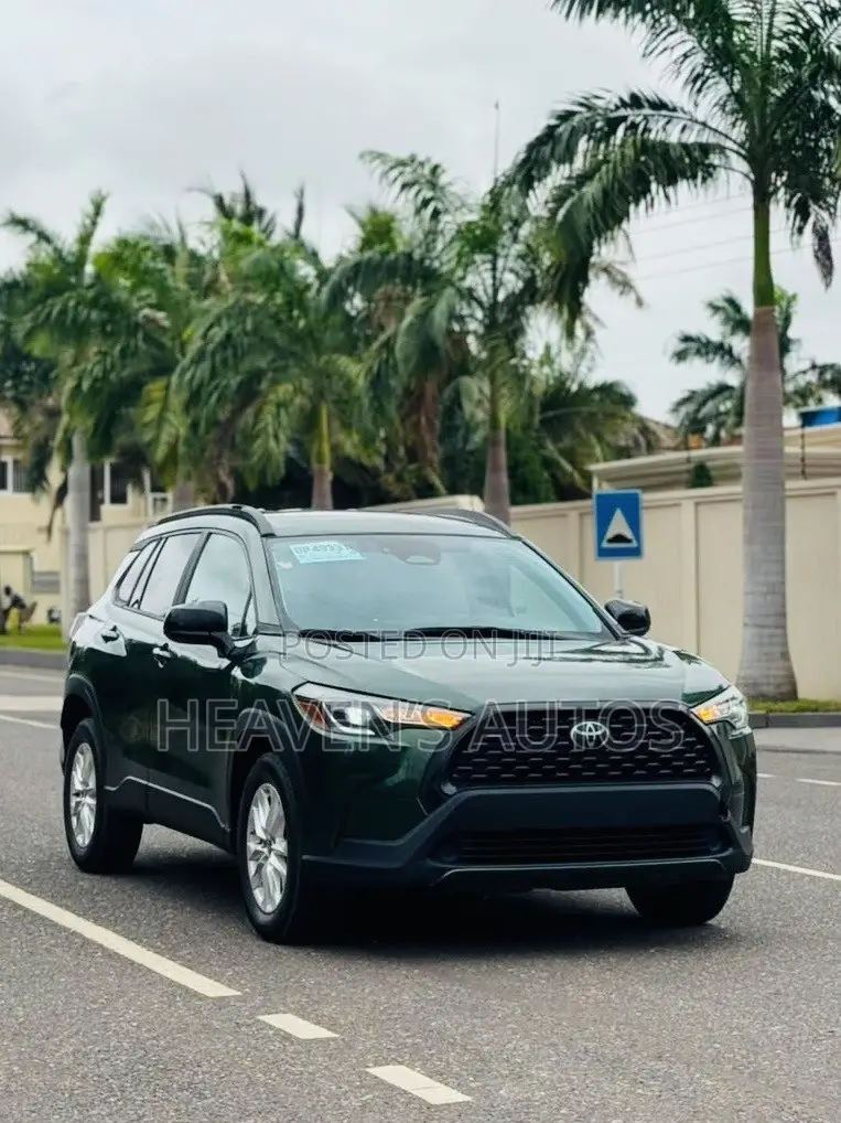 Toyota Corolla Cross 2024 Green