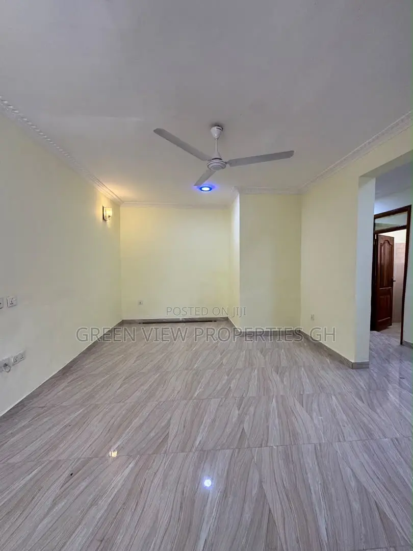 2bdrm Apartment in West Hills Mall Area for rent