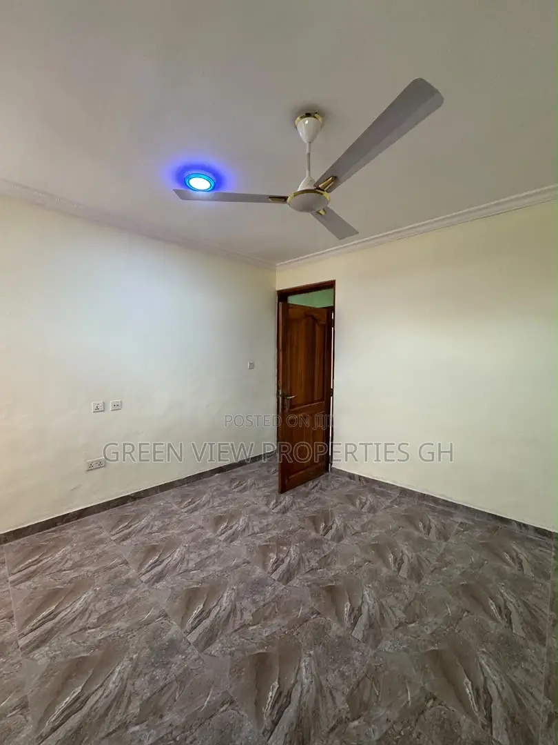 2bdrm Apartment in West Hills Mall Area for rent