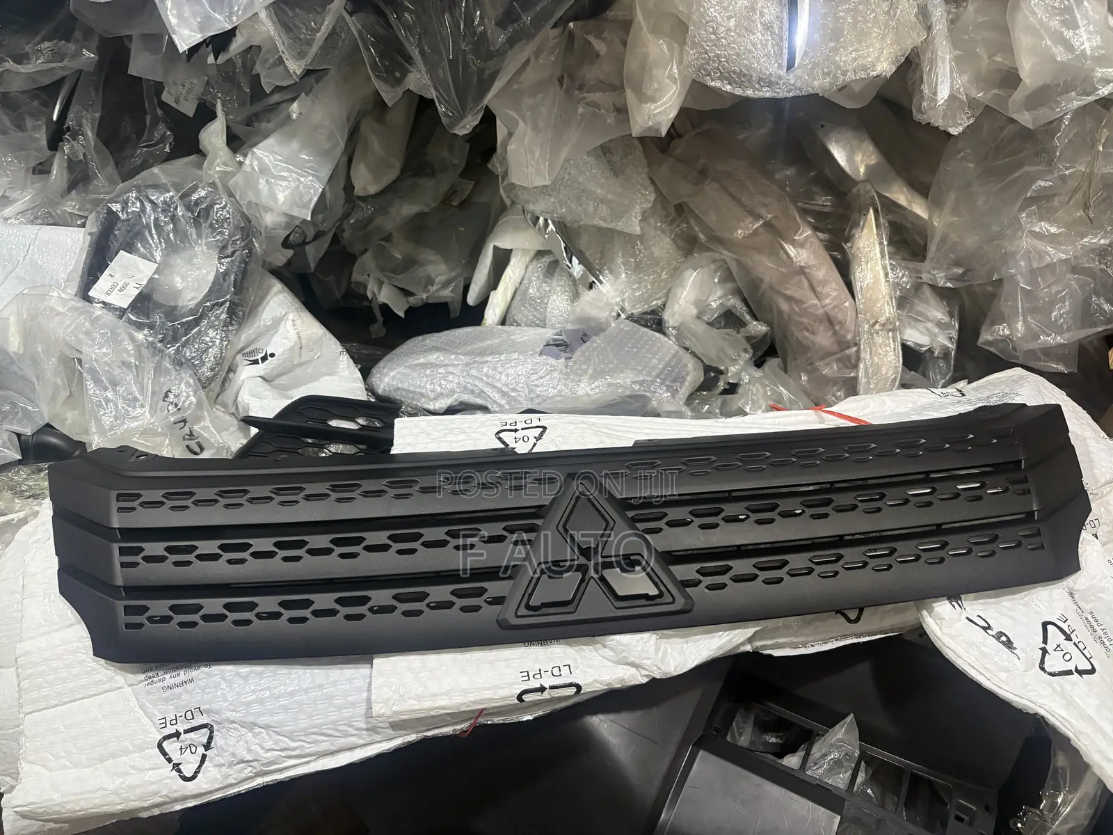 Mitsubishi Eclipse 2022,2023,2024,2025 Front Bumper Top Grill (Shells