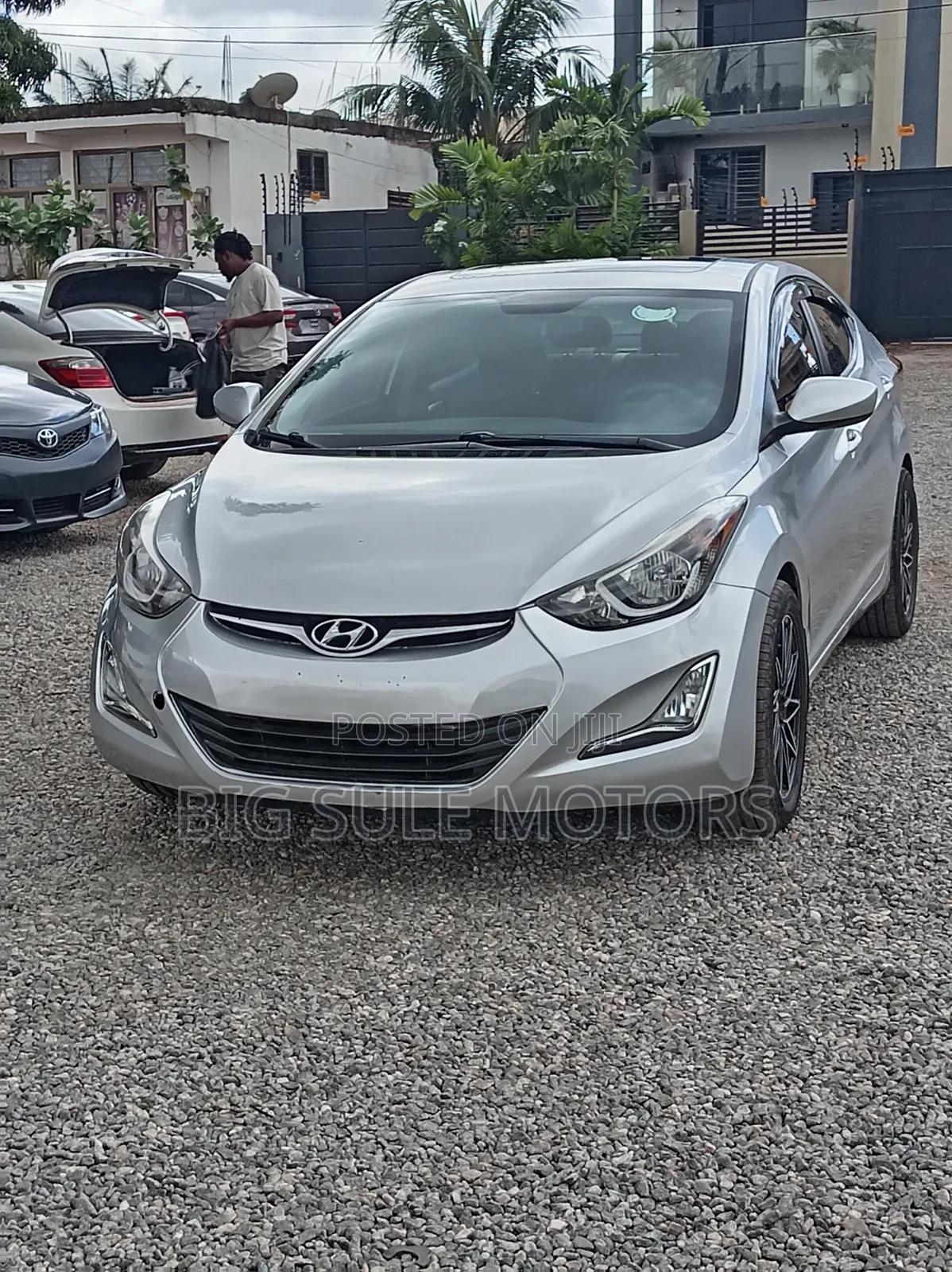 Hyundai Elantra Limited 4dr Sedan (1.8L 4cyl 6A) 2015 Silver