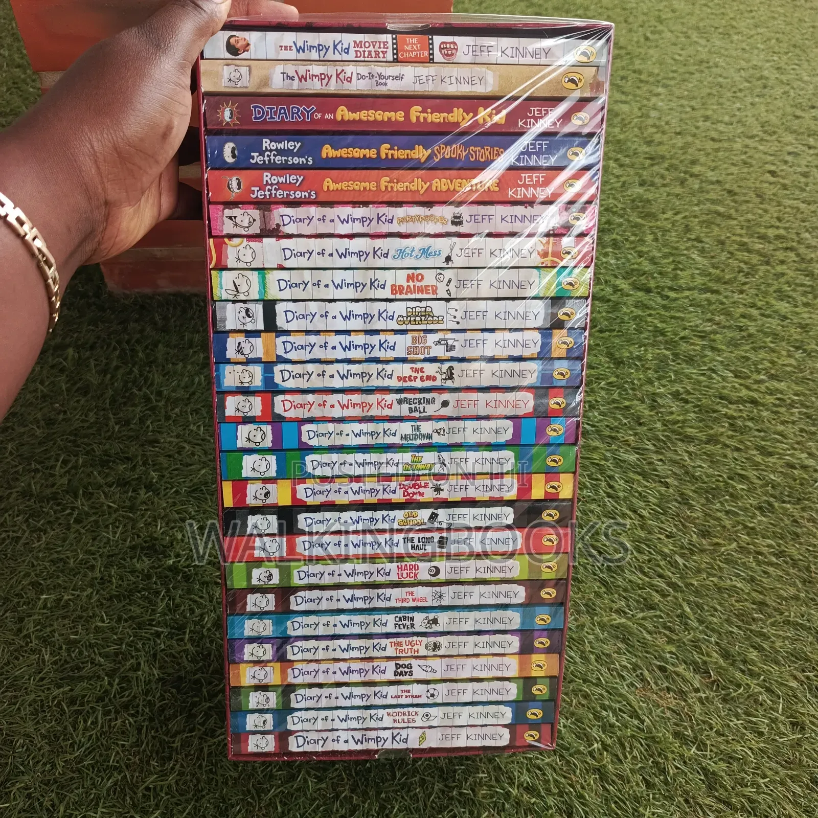 Diary of a Wimpy Kid 23 Titles in a Pack