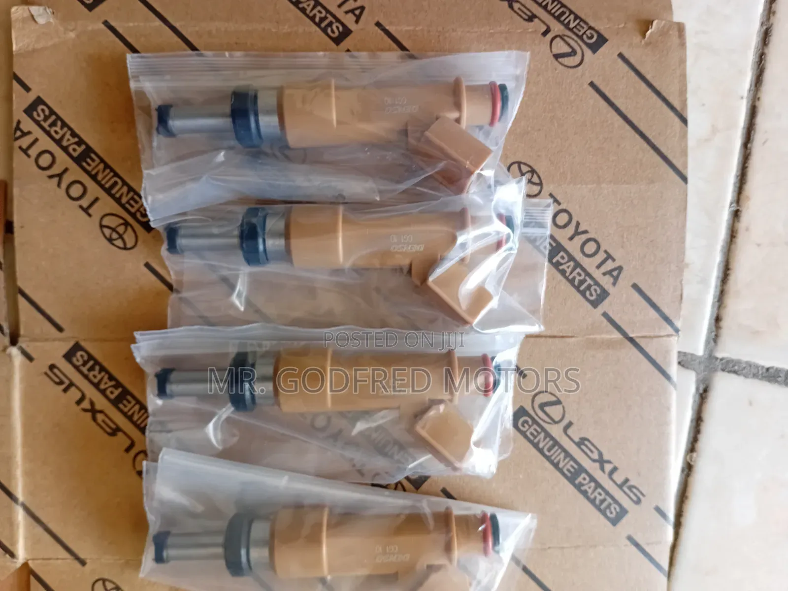 Toyota Corolla 2013-18 Fuel Injectors 4Set. Original