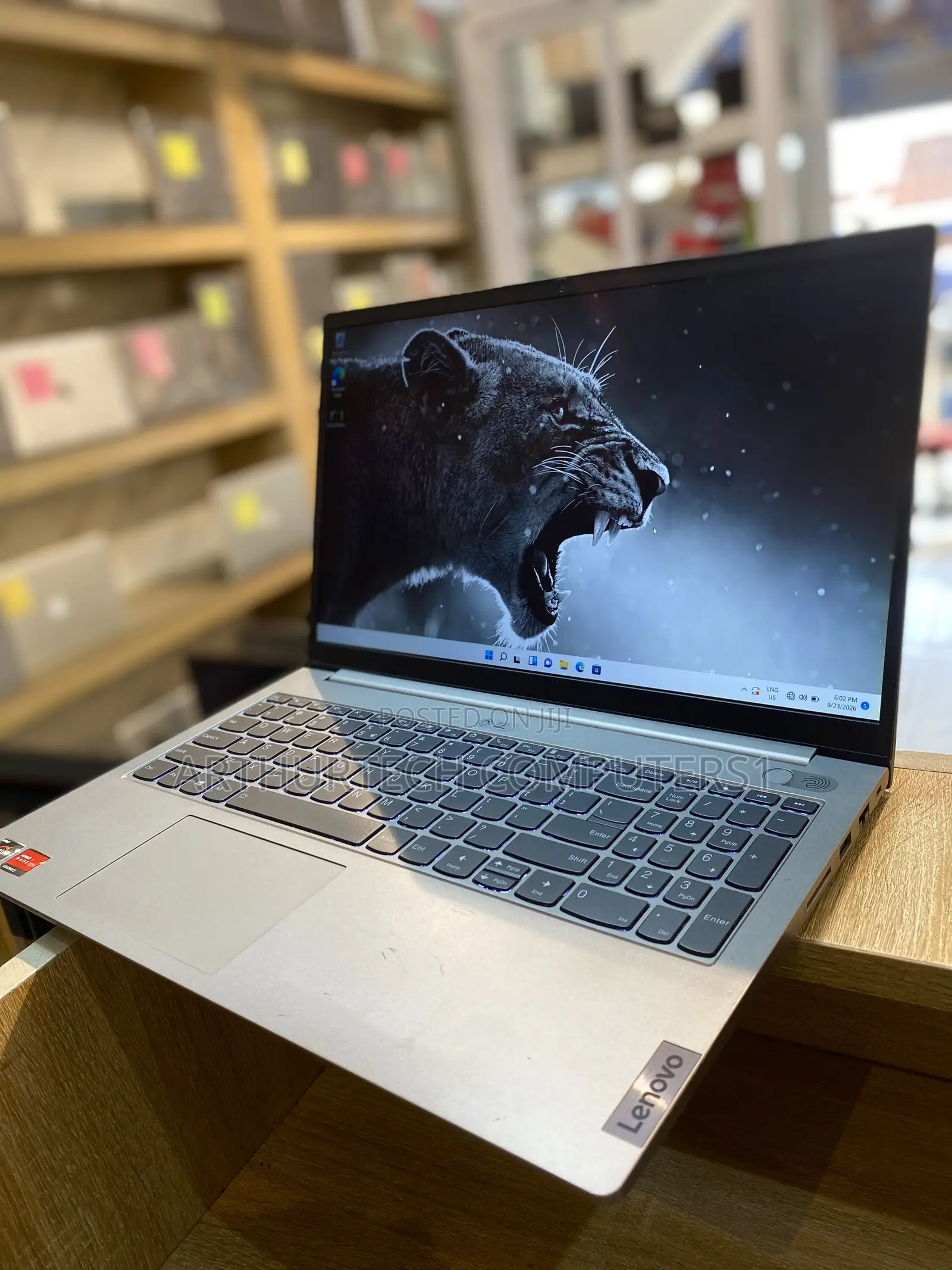 Laptop Lenovo ThinkBook 15 16GB AMD SSD 256GB