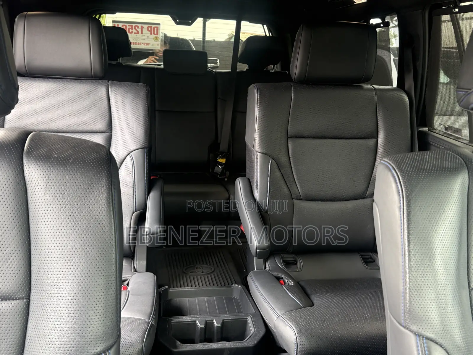 Toyota Sequoia Platinum 4WD 2023 Gray
