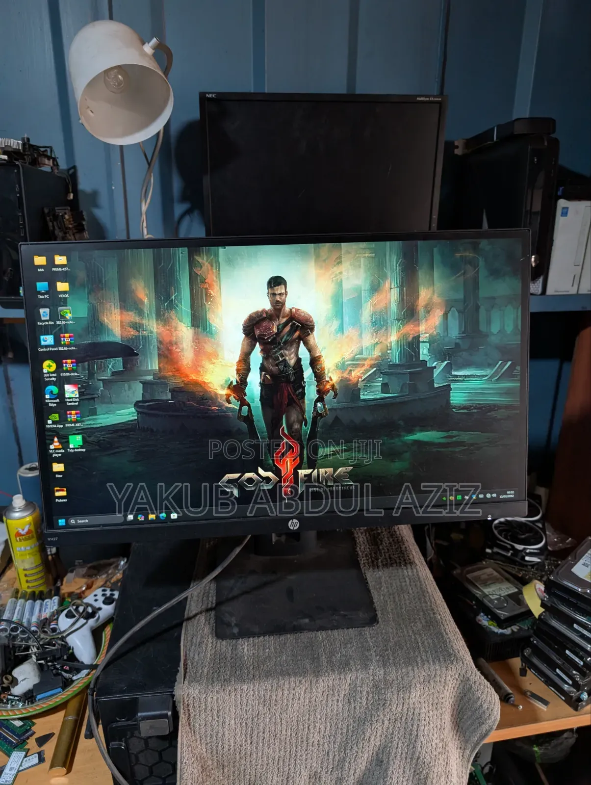 27 Inches Up Edge Less Monitor