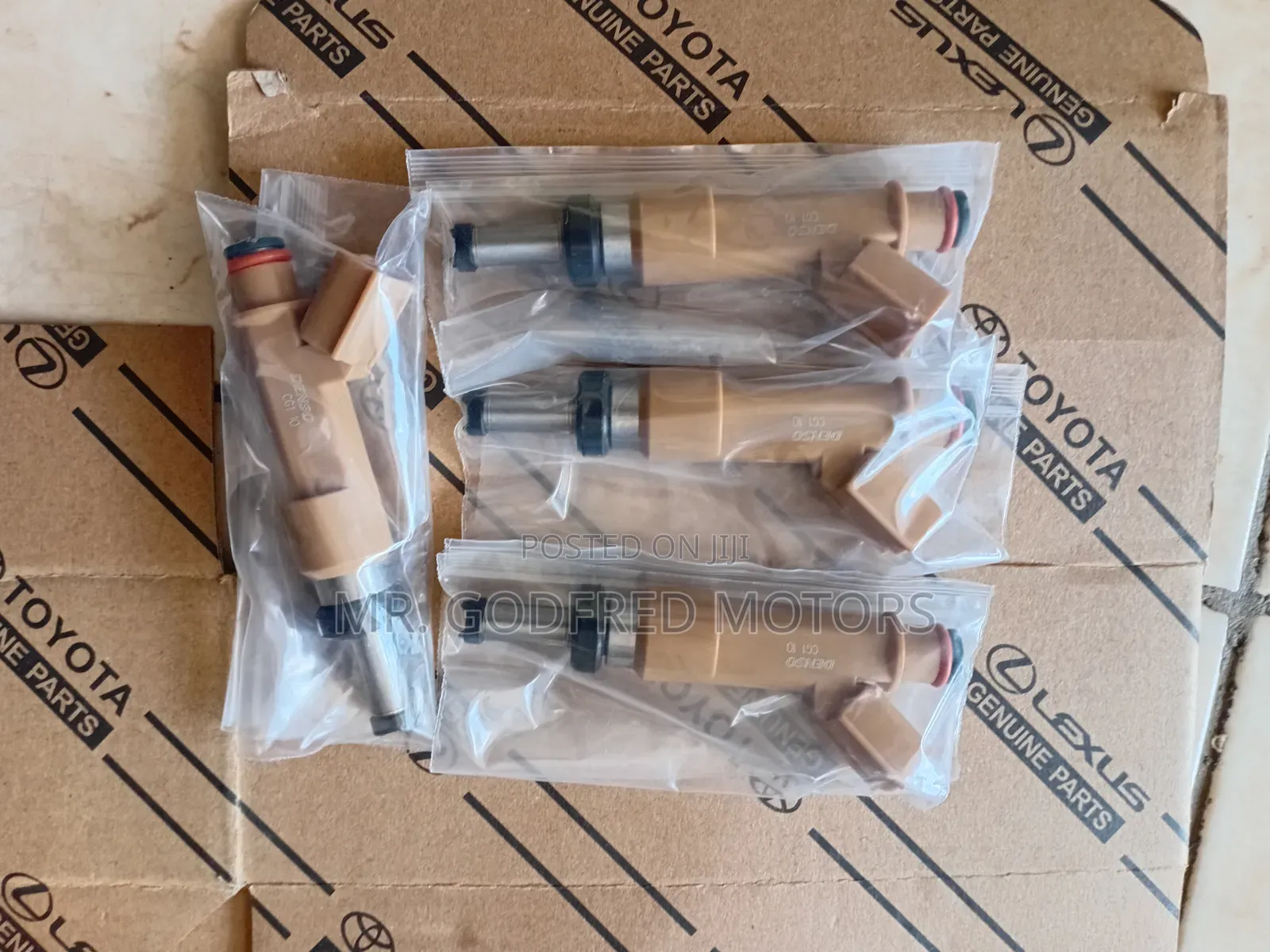 Pontiac Vibe 2010 Fuel Injectors 4Set. Original