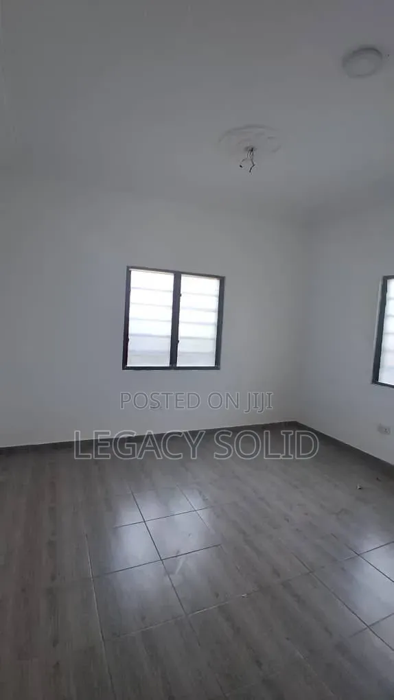 3bdrm Apartment in Legacy Solid Real, Coca Cola for rent