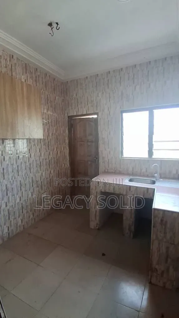 3bdrm Apartment in Legacy Solid Real, Coca Cola for rent
