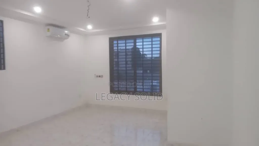 1bdrm Apartment in Legacy Solid Real, Housing Down for rent