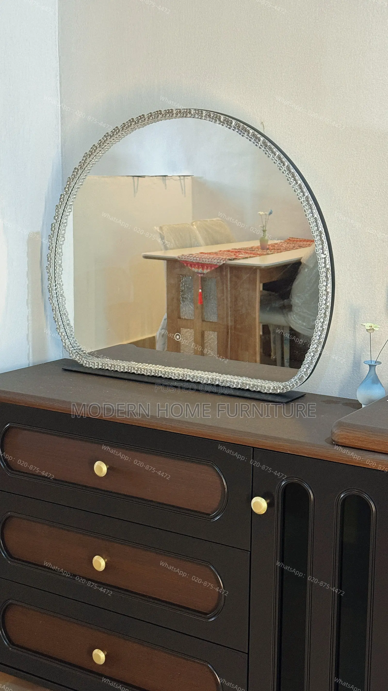 Vintage Luxury Dressing Table | Timeless Elegance