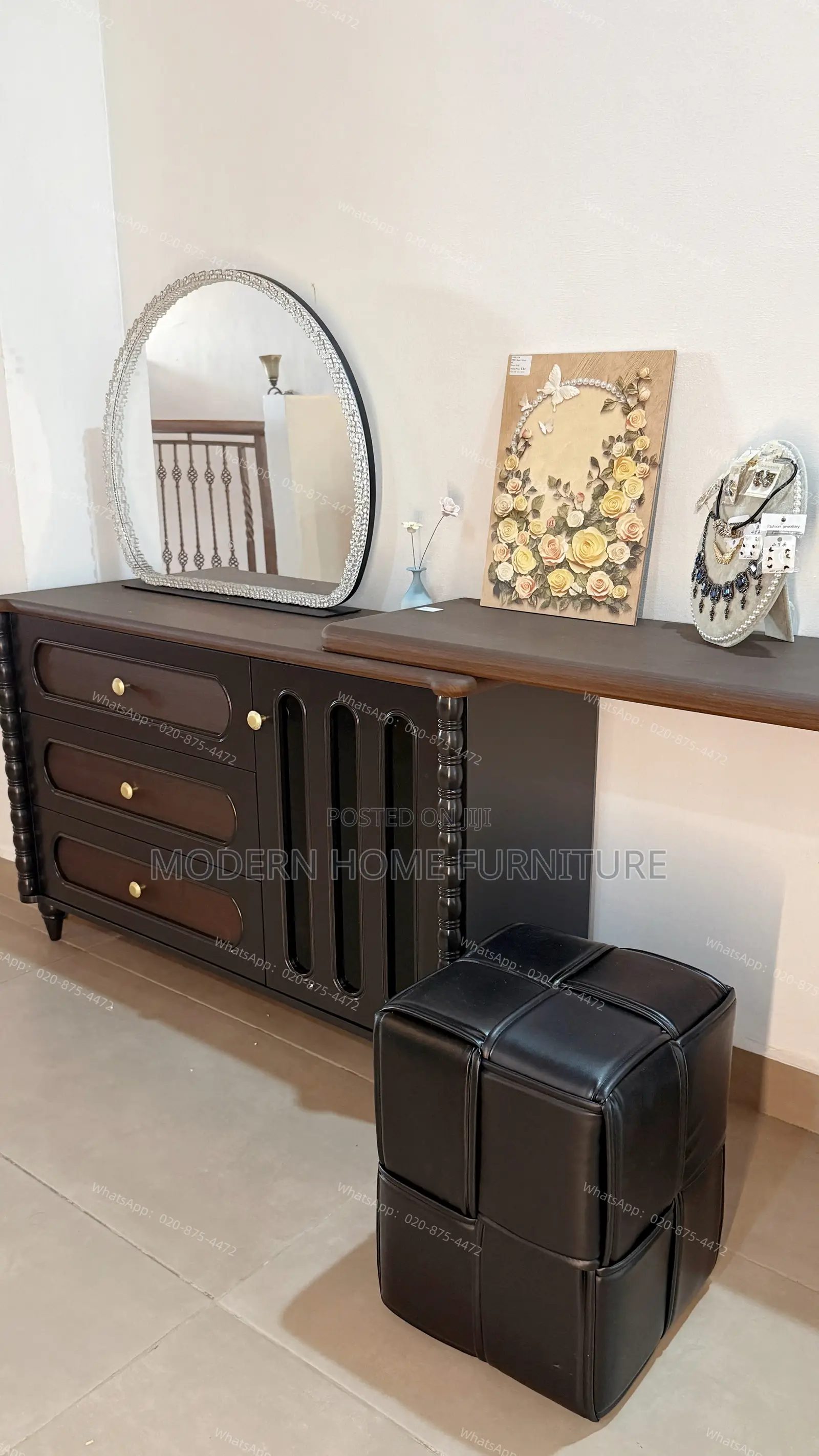 Vintage Luxury Dressing Table | Timeless Elegance