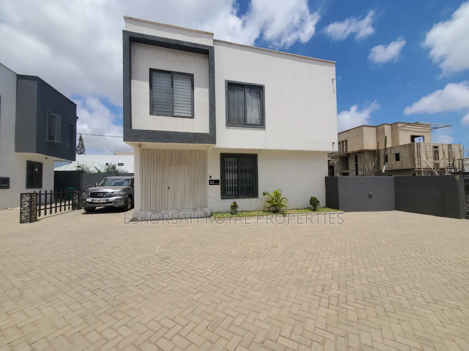 3bdrm Townhouse / Terrace in East Legon, Ability for rent