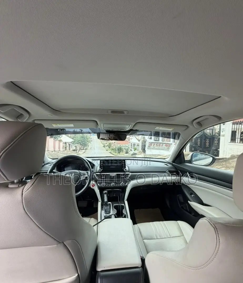Honda Accord Sport (1.5L 4cyl Turbo 6M) 2019 Gold