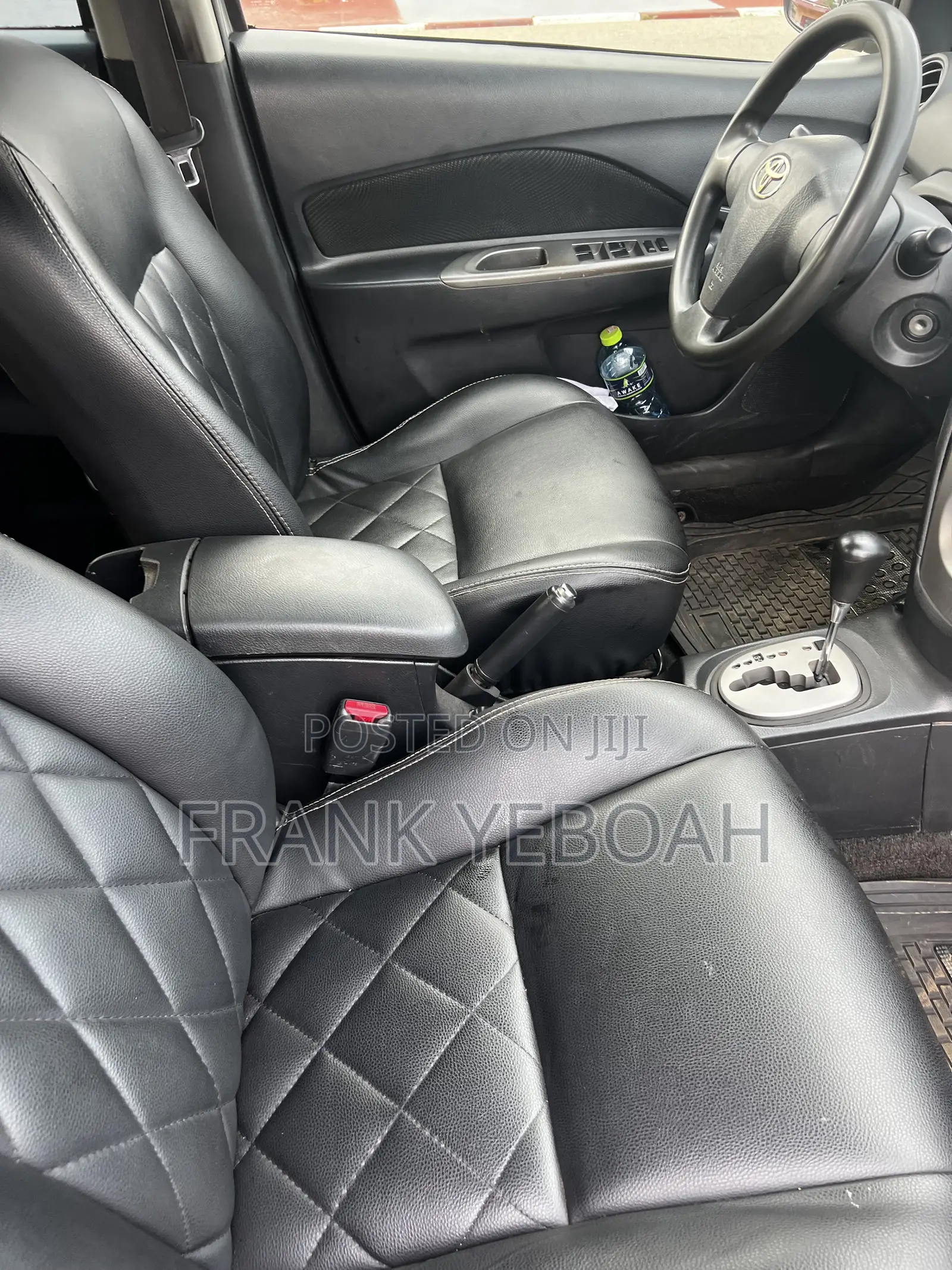 Toyota Yaris 2012 Silver