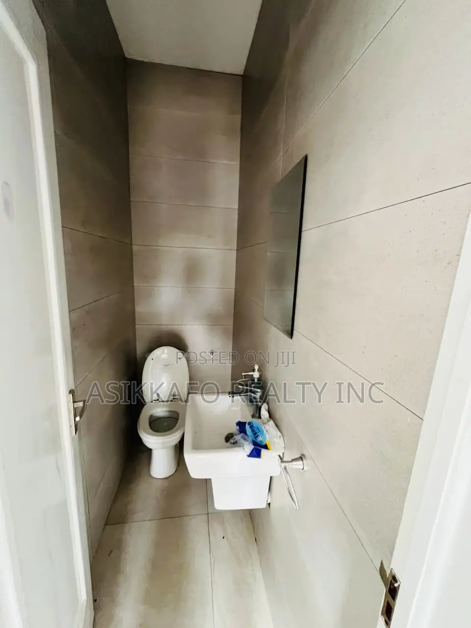 3bdrm Townhouse / Terrace in Manet, Spintex for rent