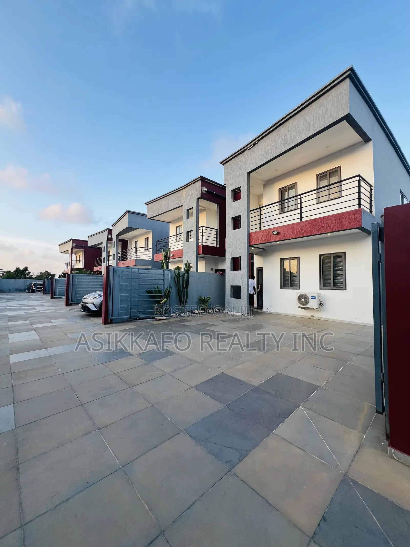 3bdrm Townhouse / Terrace in Manet, Spintex for rent
