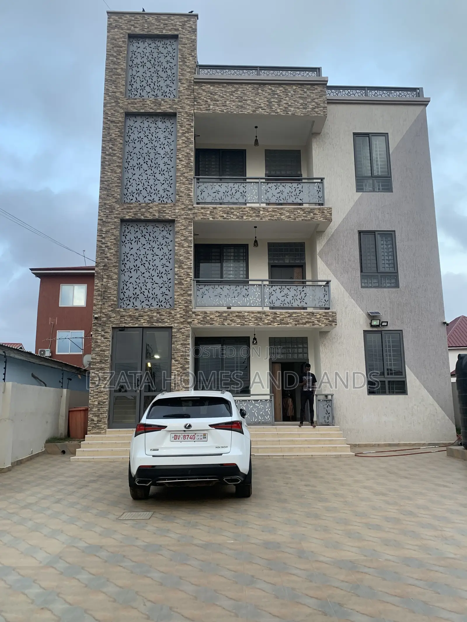 3bdrm Apartment in Community 18, Spintex for rent