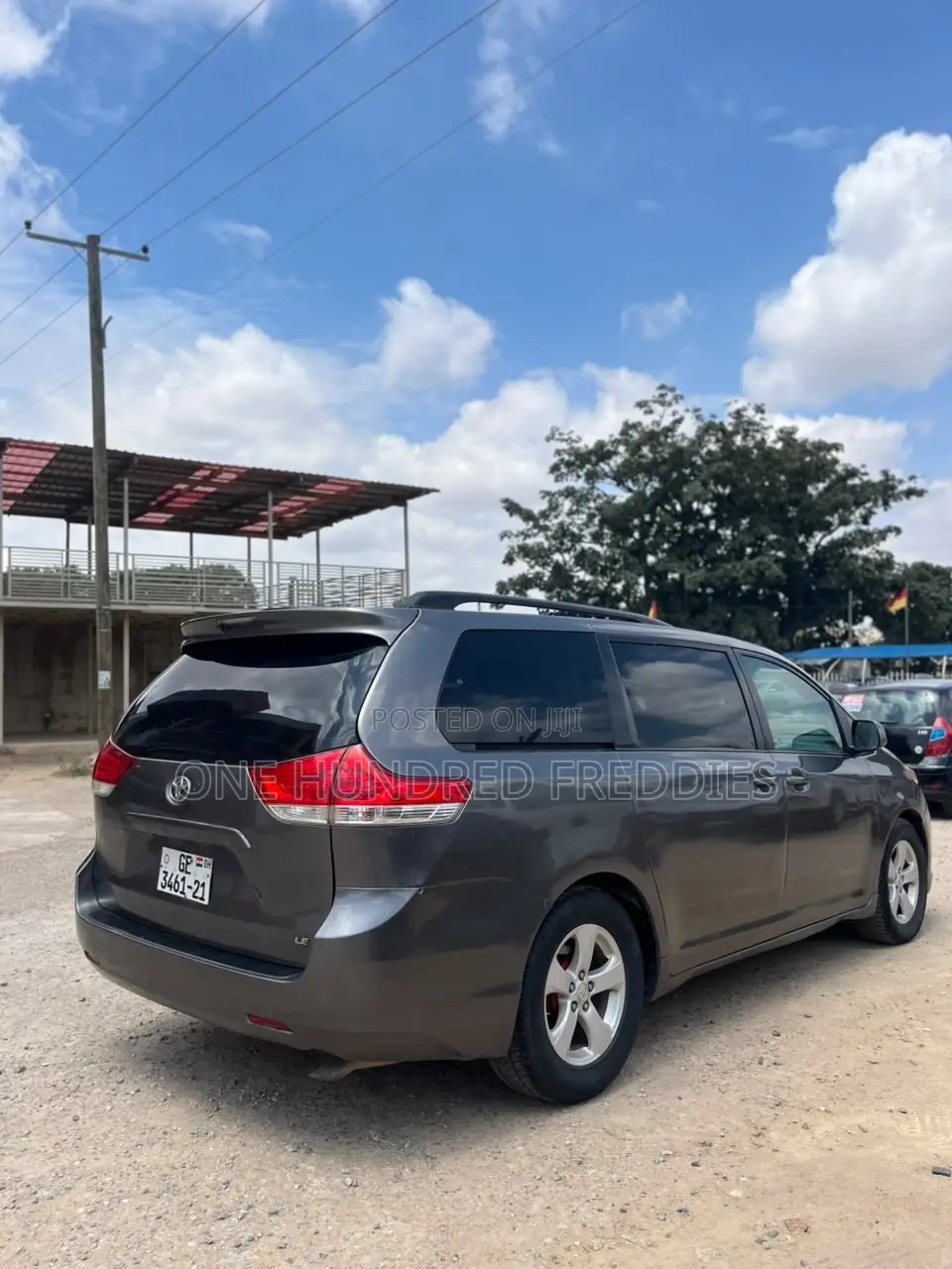 Toyota Sienna LE 8 Passenger 2011 Gray