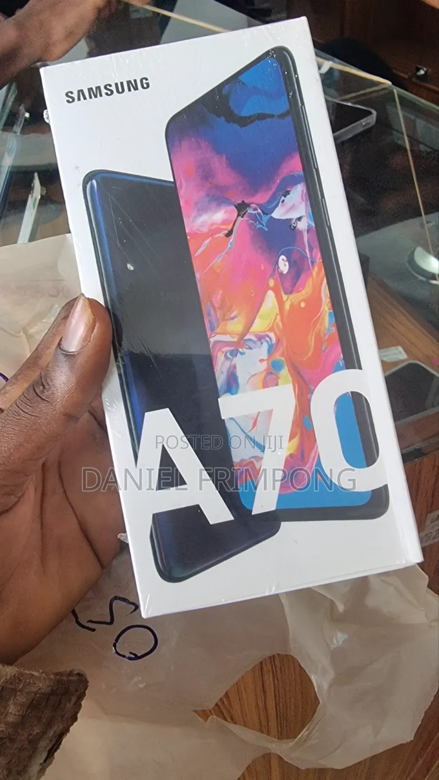 New Samsung Galaxy A70 128 GB Black