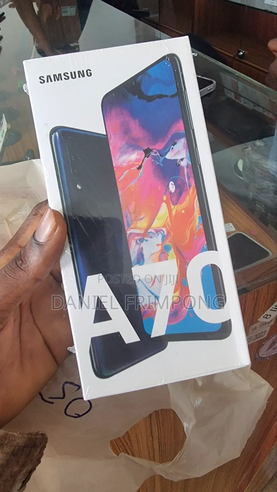 New Samsung Galaxy A70 128 GB Black