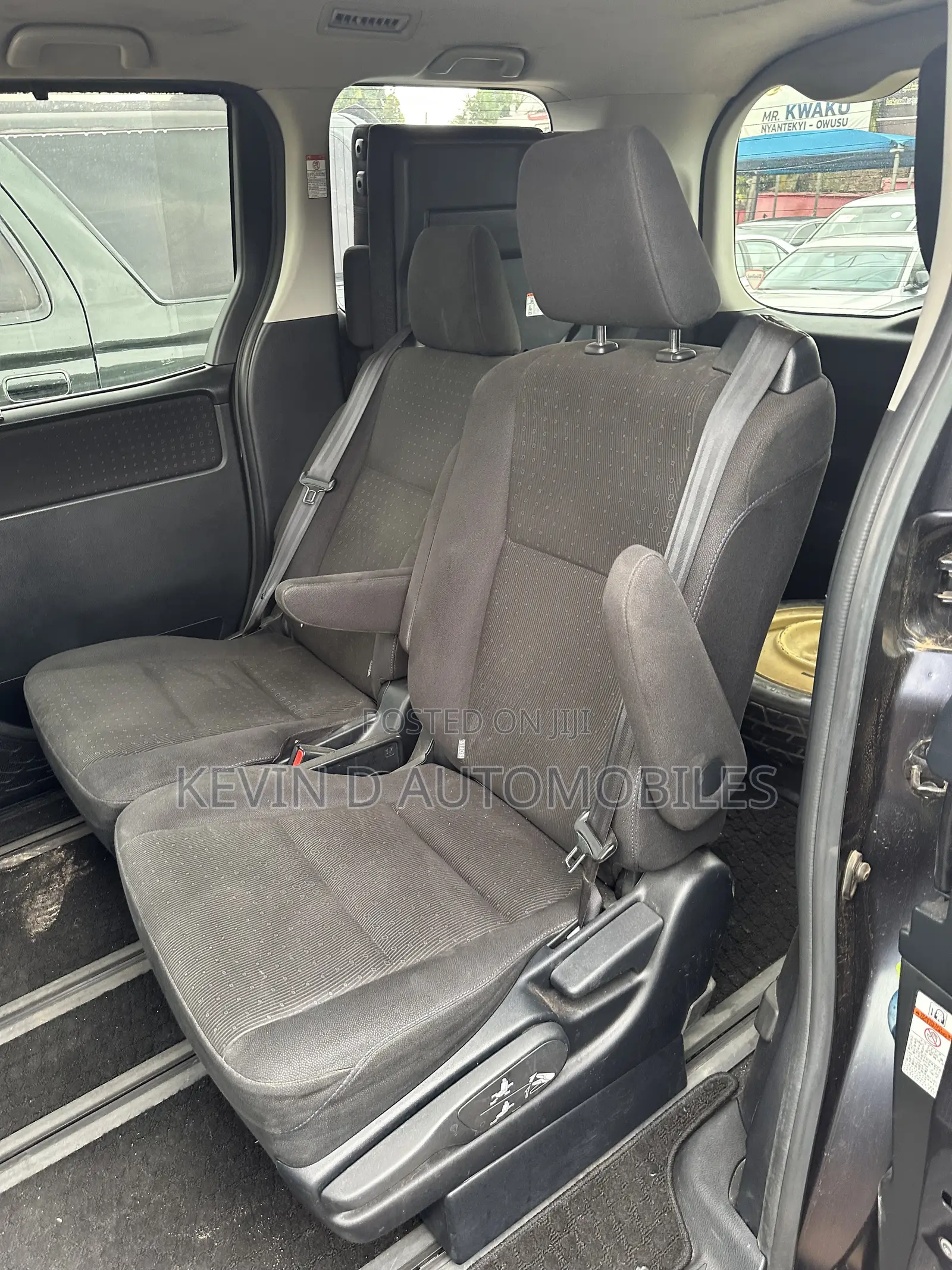 Toyota Voxy Hybrid X 2WD 7-Seater 2015 Blue