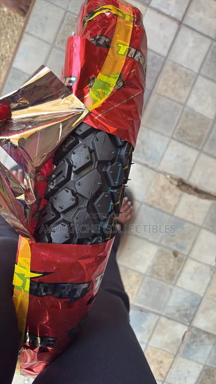 Tricycle Tyres 300/18(3.00 -18)