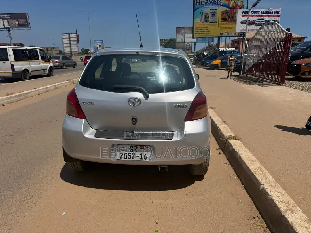 Toyota Yaris 2008 Silver