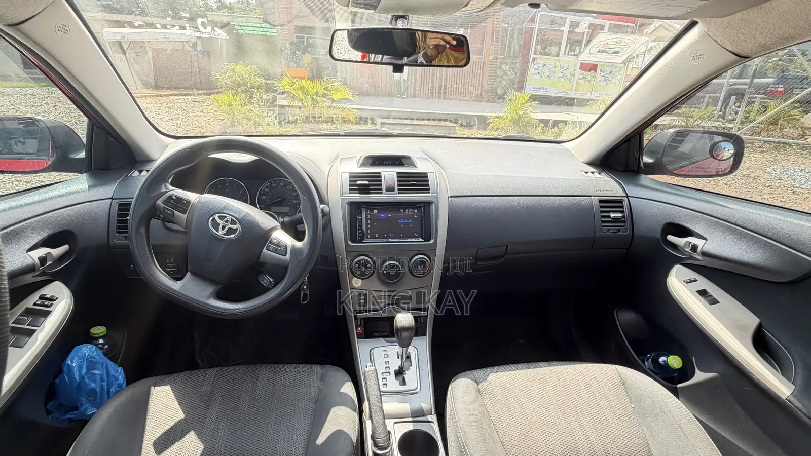 Toyota Corolla LE Special Edition 4dr Sedan (1.8L 4cyl 4A) 2013 Red