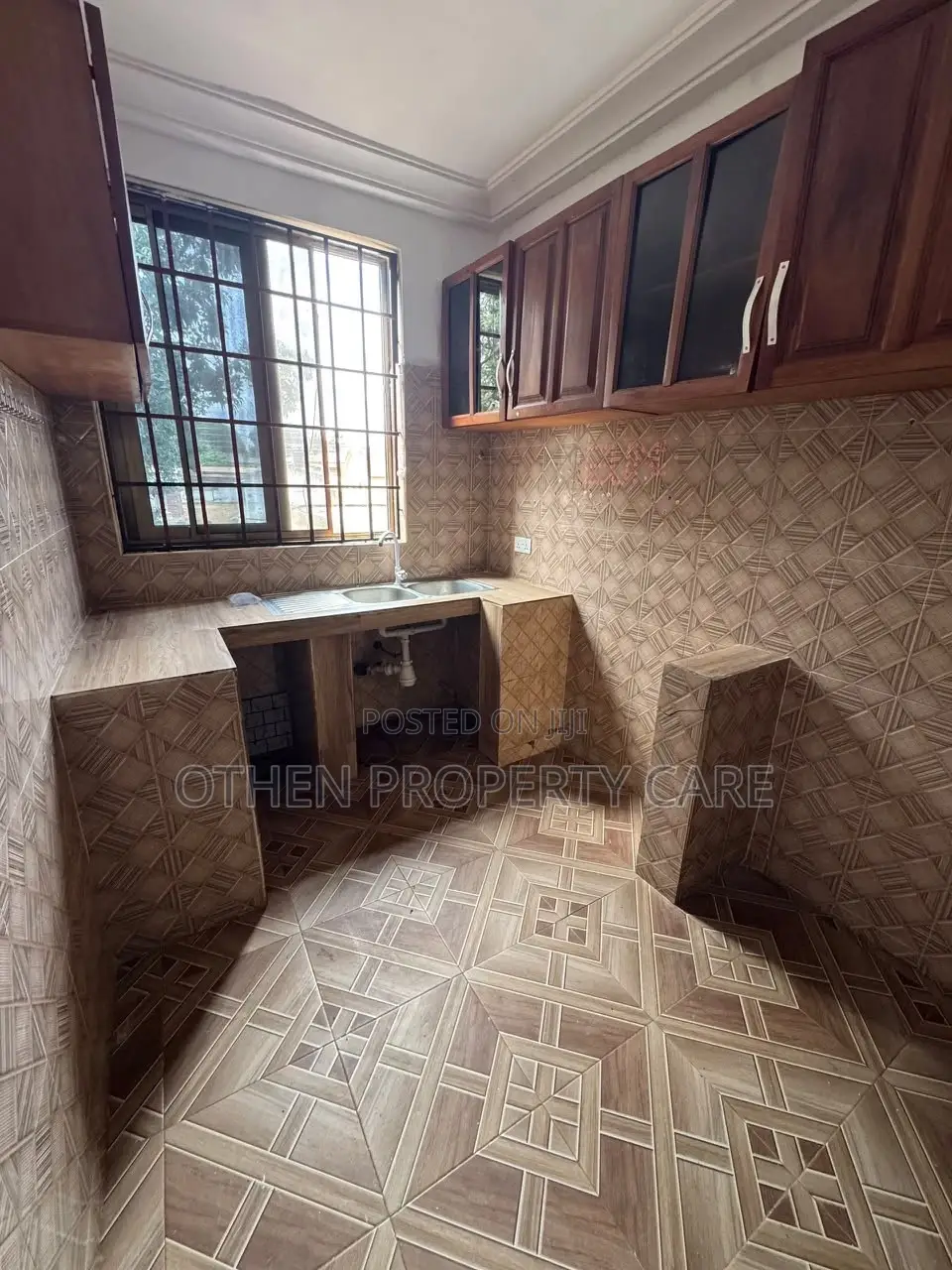 2bdrm Apartment in Othen Property Care, Achimota for rent