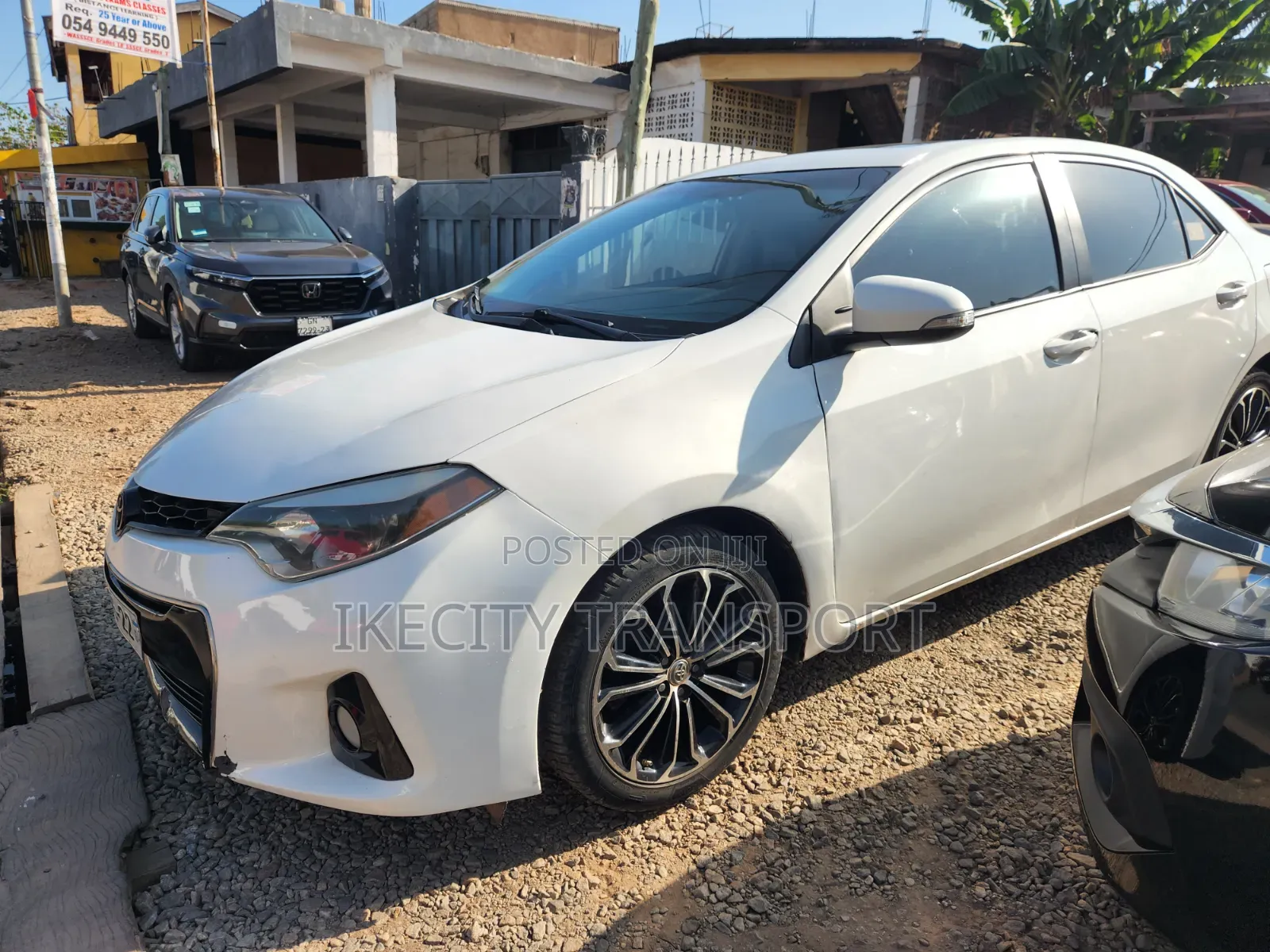 Toyota Corolla S 4dr Sedan (1.8L 4cyl CVT) 2016 White