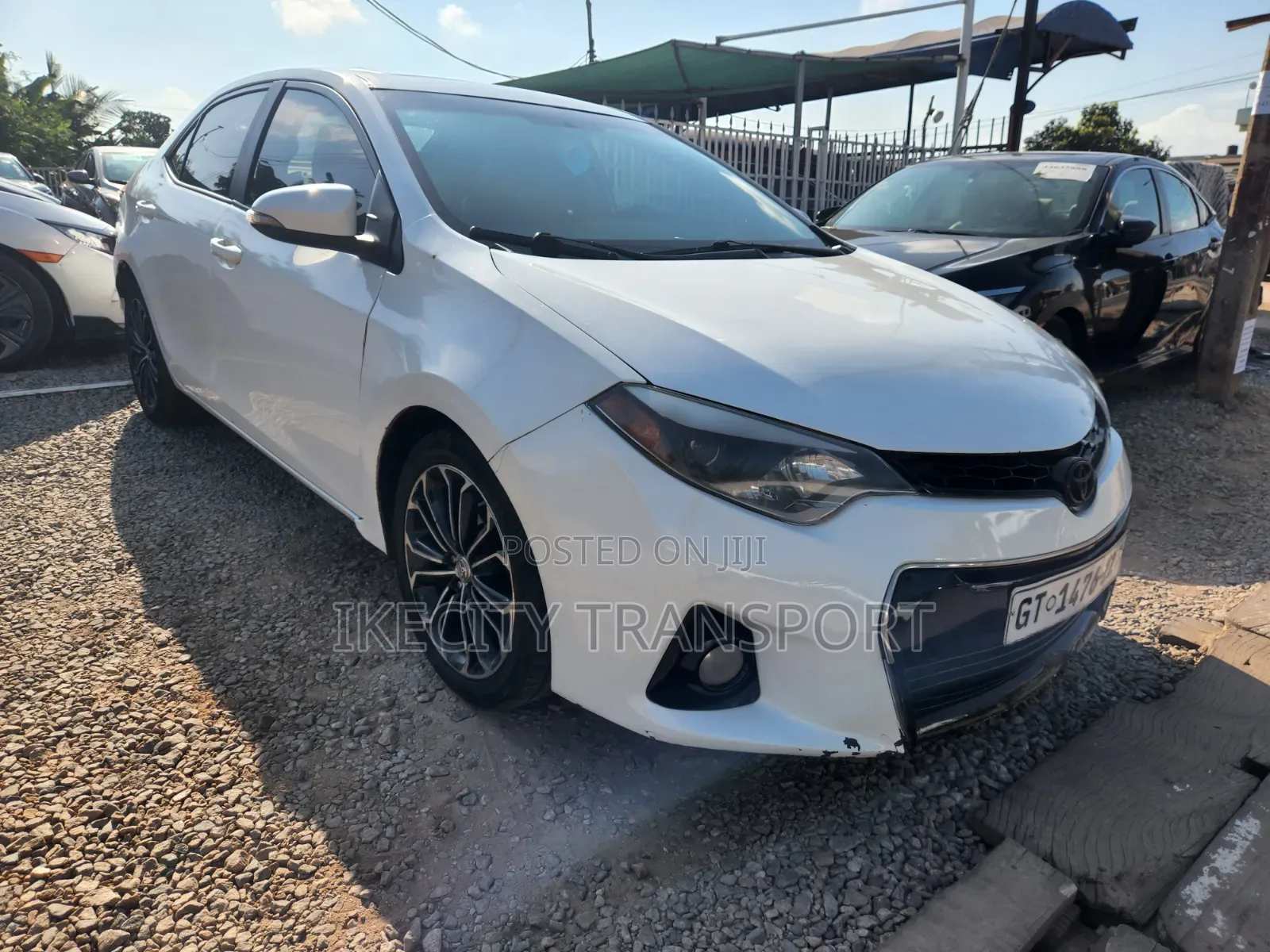 Toyota Corolla S 4dr Sedan (1.8L 4cyl CVT) 2016 White