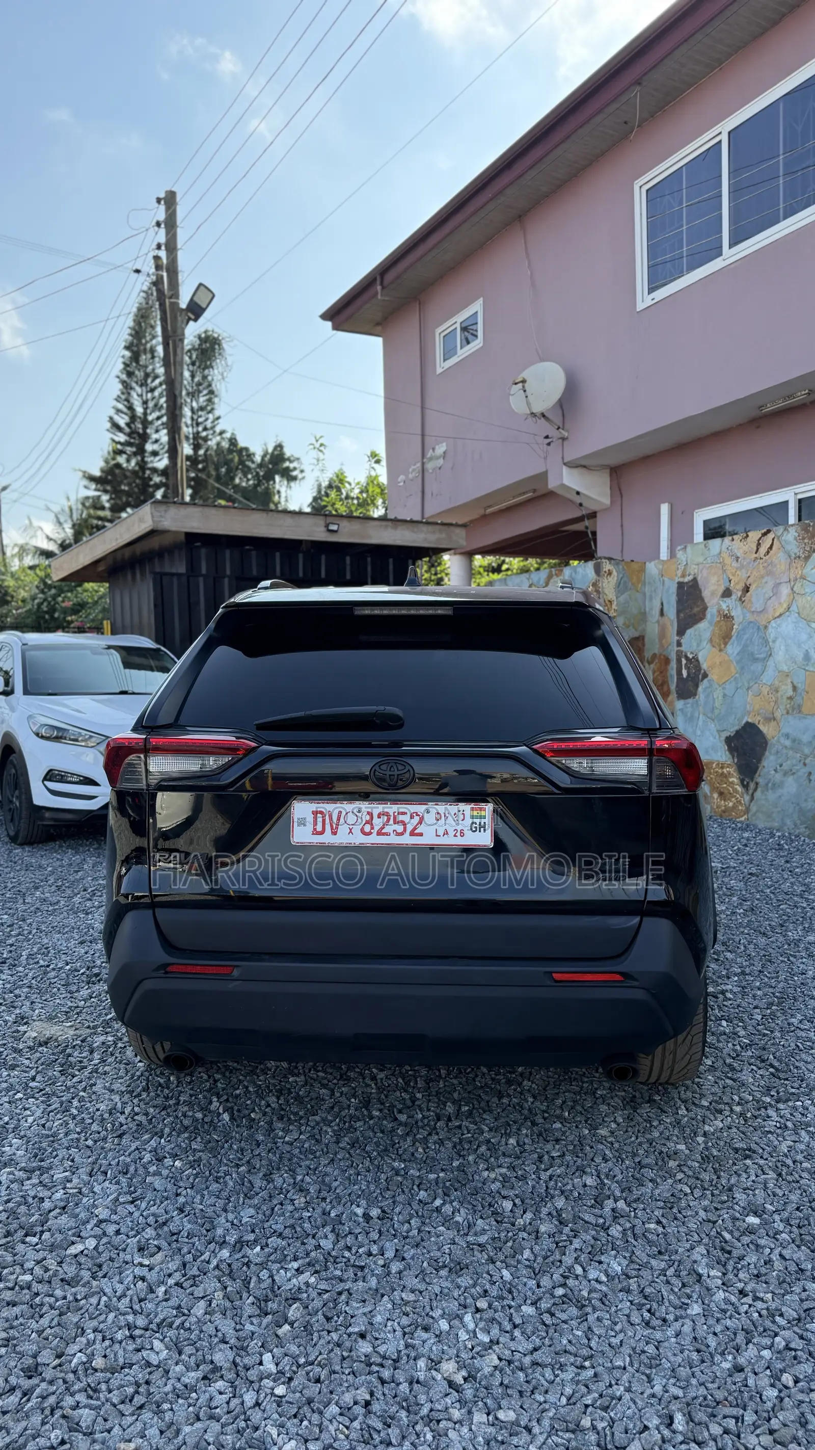 Toyota RAV4 XLE 2025 Black