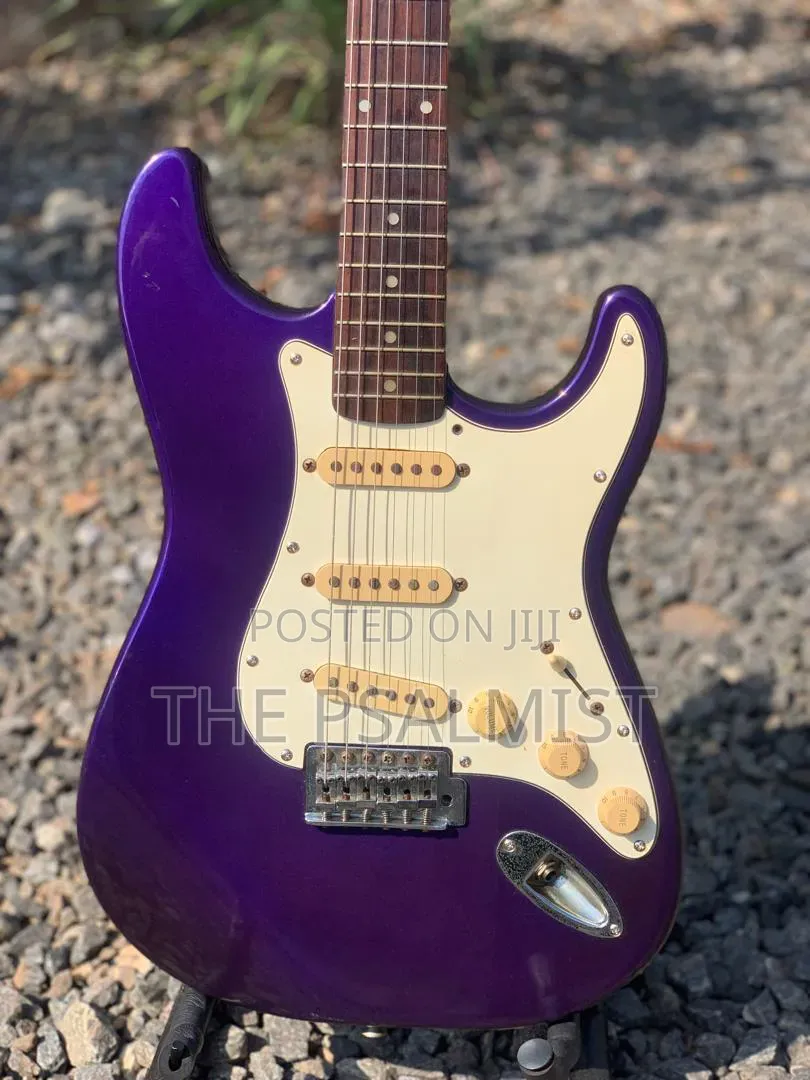 Fender Squier Stratocaster With Padded Bag