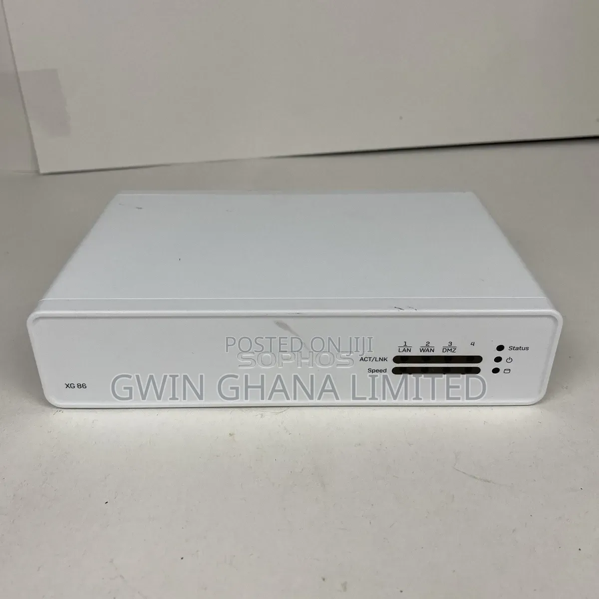 Sophos XG 86 VPN Firewall Router .Firewall Throughput: 3,100 MBPS [1