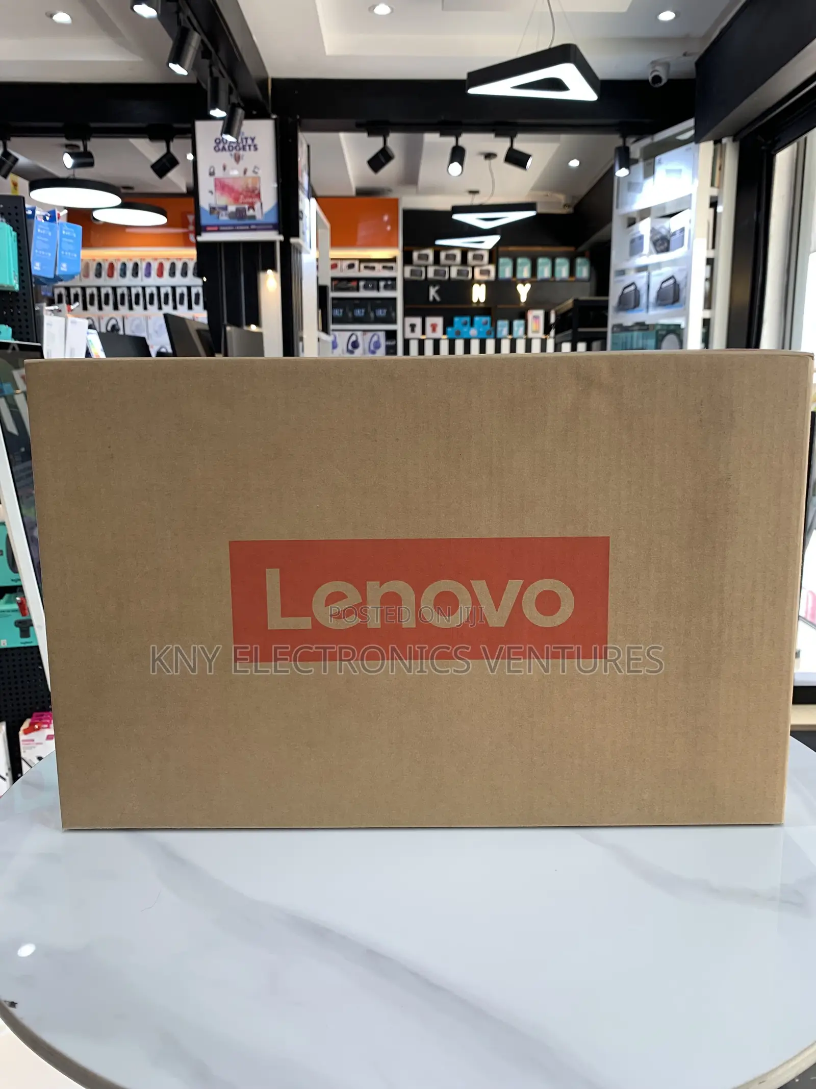 New Laptop Lenovo 16GB Intel Core i5 SSD 512GB