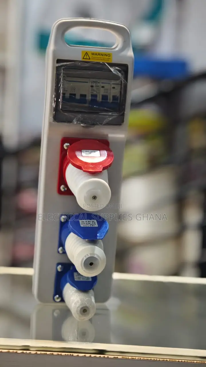 Industrial Distribution Board With 32A 5-Pin, 32A 3-Pin and 16A 3-Pins