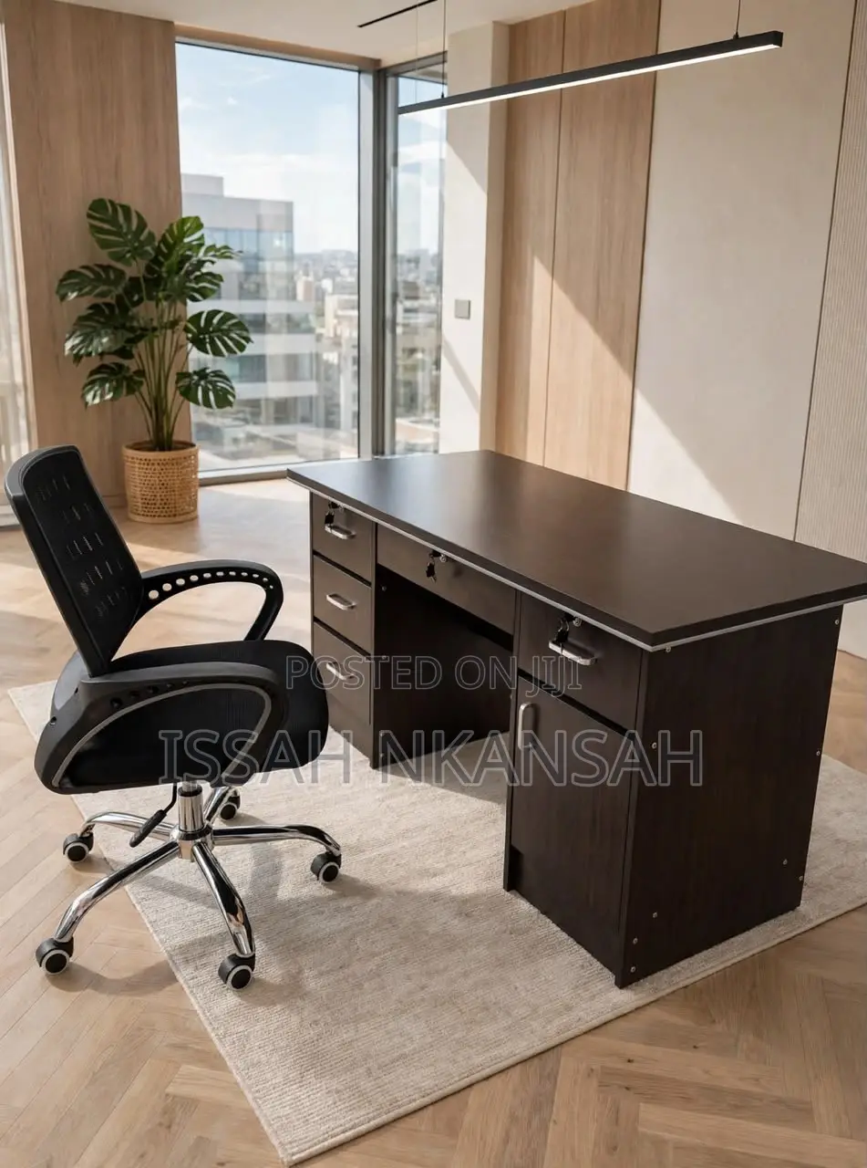 Luxury Office Desk and 2 Chairs