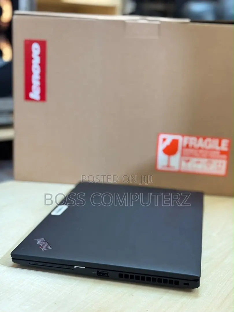 Laptop Lenovo ThinkPad T14 32GB AMD Ryzen 7 SSD 1T