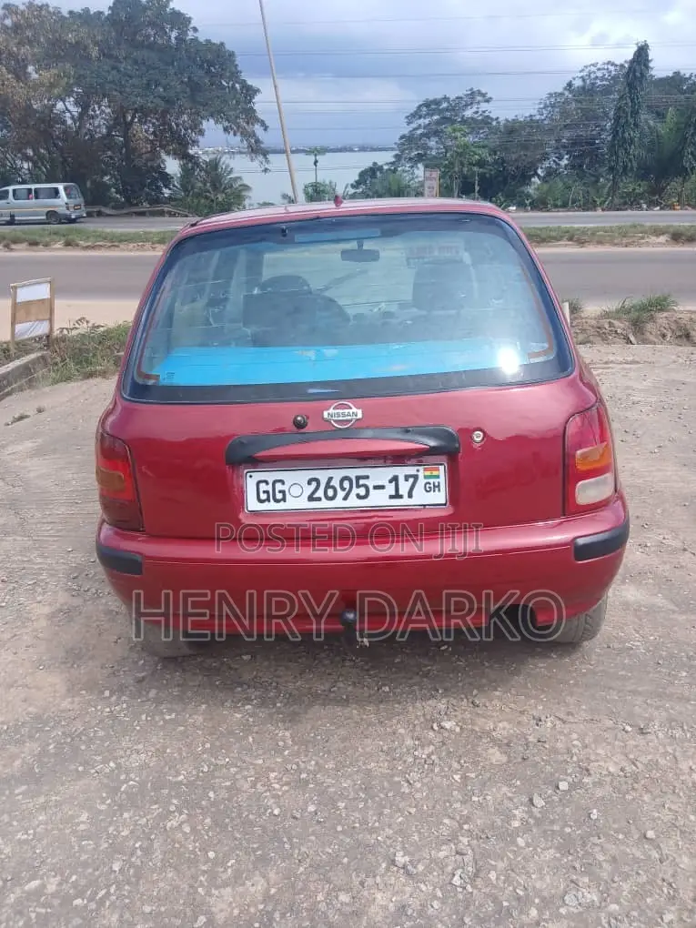 Nissan March 2004 Red