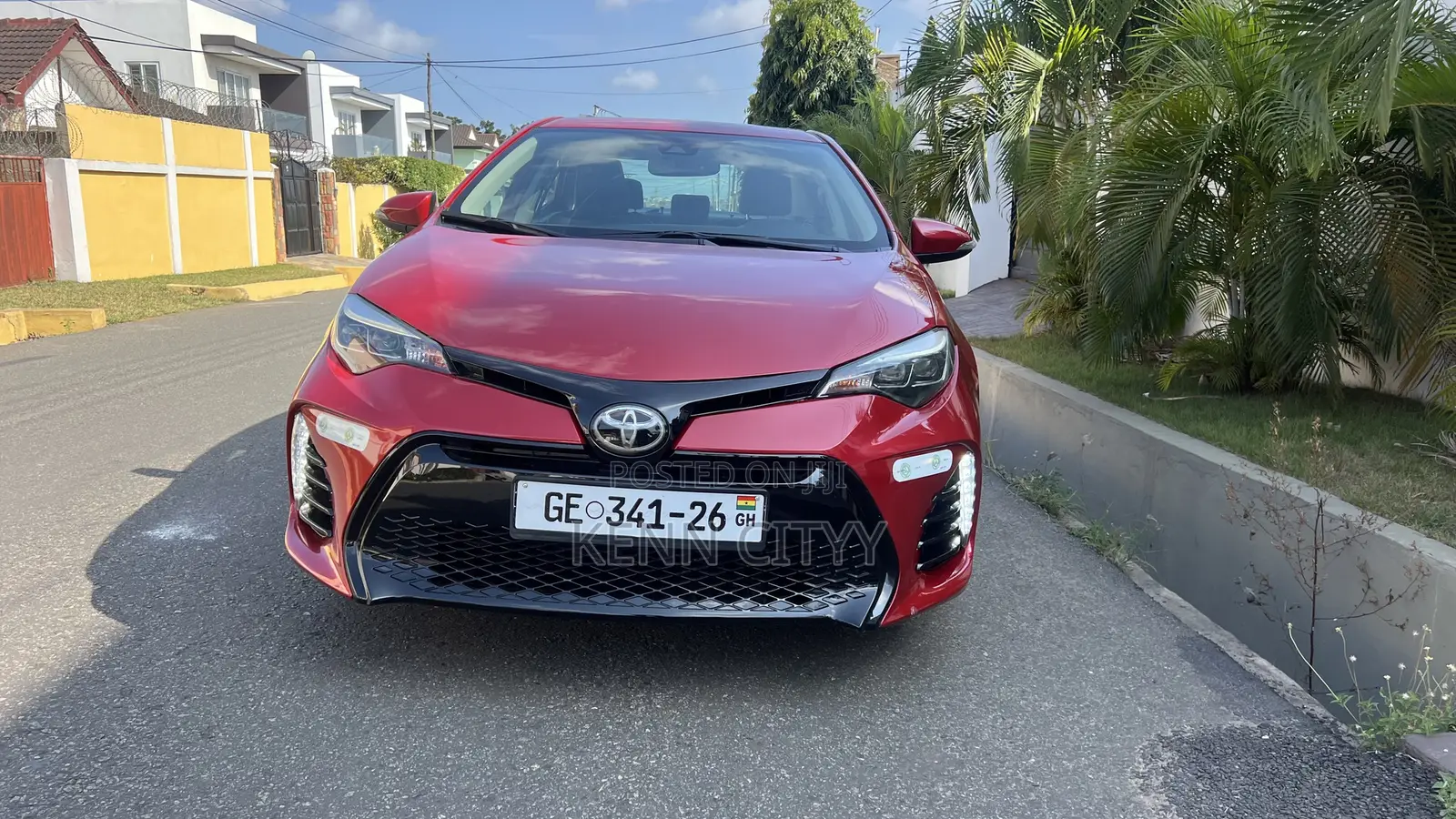 Toyota Corolla XSE (1.8L 4cyl 2A) 2018 Red