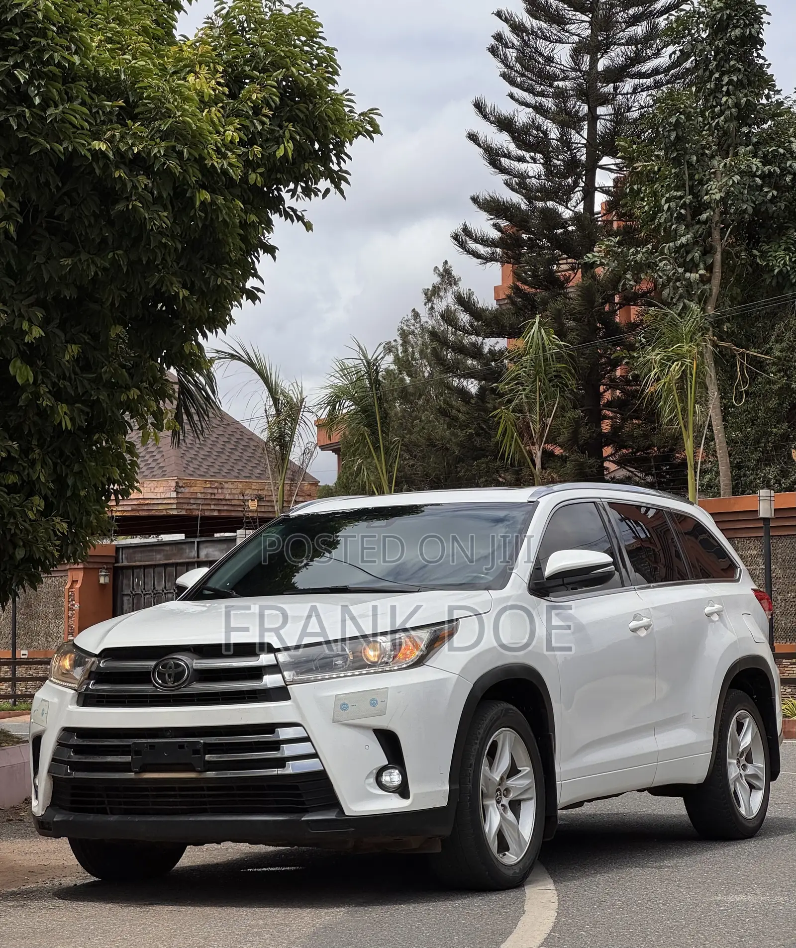 Toyota Highlander Limited Platinum 2019 White