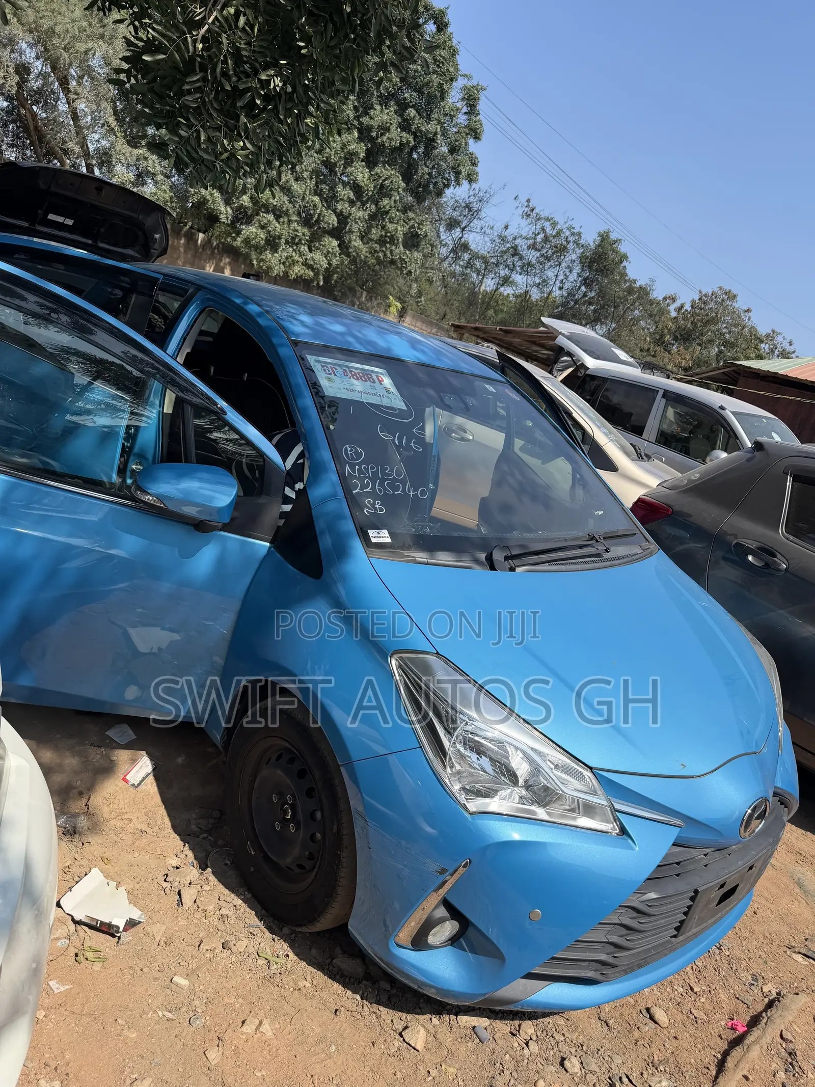Toyota Vitz 1.3 FWD 5dr 2017 Blue