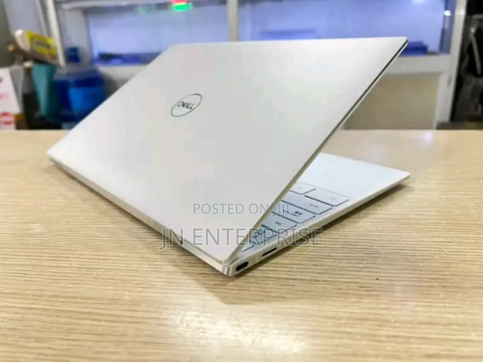 New Laptop Dell XPS 13 16GB Intel Core i7 SSD 512GB