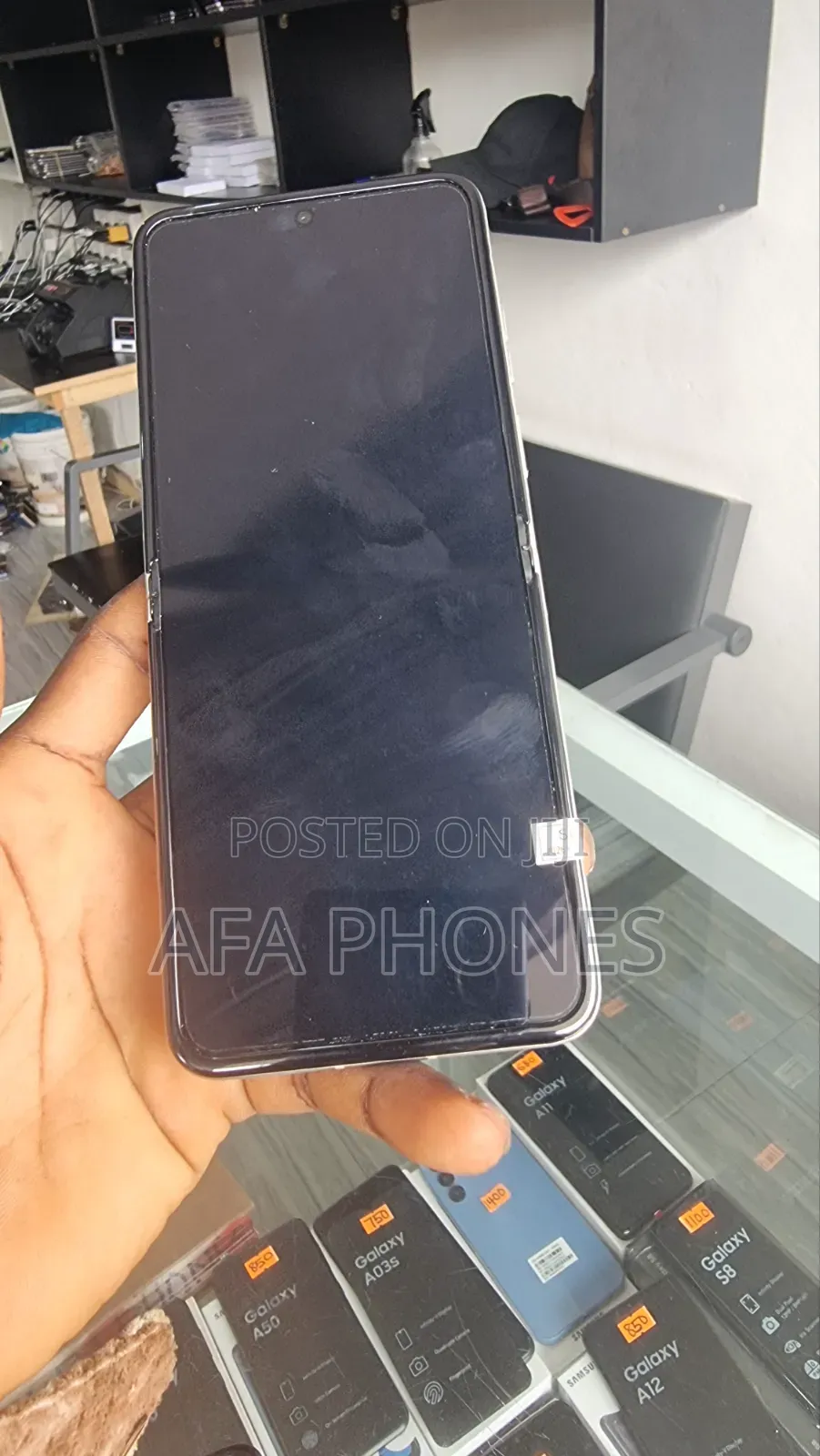 New Motorola Razr 40s 256 GB Gold
