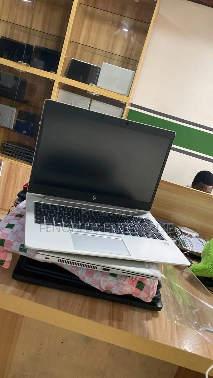 Laptop HP EliteBook 745 G6 16GB AMD Ryzen 7 SSD 256GB